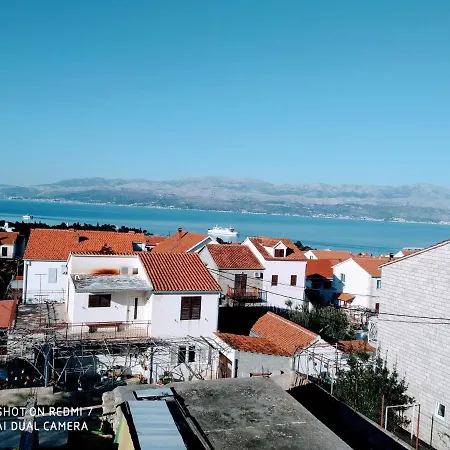 Ma're Apartment Supetar