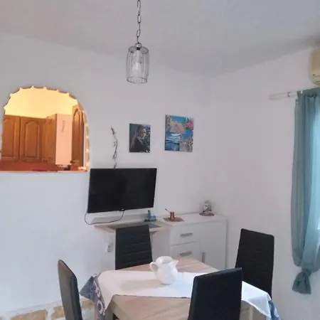 Apartment Ma're *