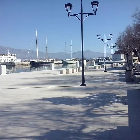 Ma're * Supetar