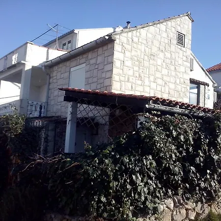 Ma're Apartment *